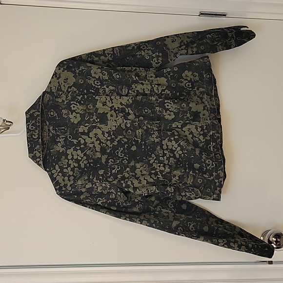 GAP Army Green Floral Camo Snap Button Festival Jacket - Picture 5 of 9
